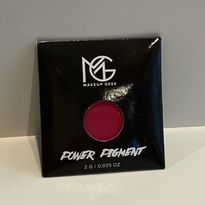 NEW Unleashed Makeup Geek Power Pigment Eyeshadow
